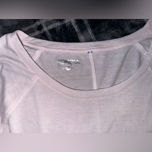 5/$25 women’s Bongo baby pink top - Picture 2 of 3